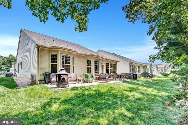 43 WESTPORT DR, Barnegat, NJ 08005