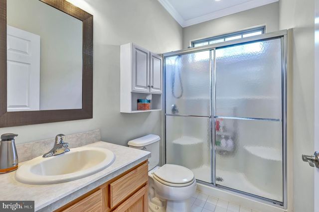 43 WESTPORT DR, Barnegat, NJ 08005