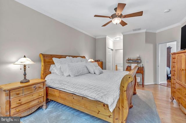 43 WESTPORT DR, Barnegat, NJ 08005