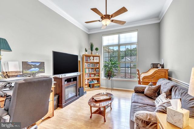 43 WESTPORT DR, Barnegat, NJ 08005