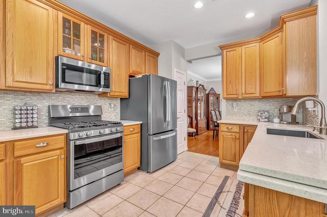 43 WESTPORT DR, Barnegat, NJ 08005