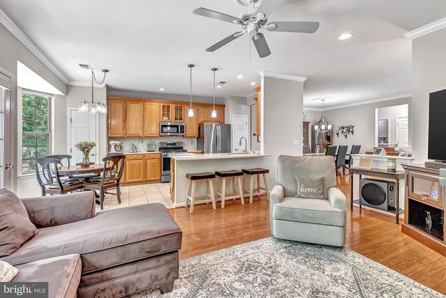 43 WESTPORT DR, Barnegat, NJ 08005