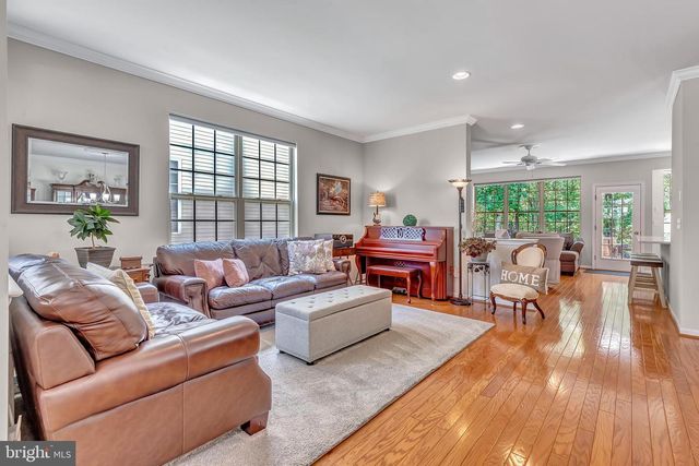 43 WESTPORT DR, Barnegat, NJ 08005