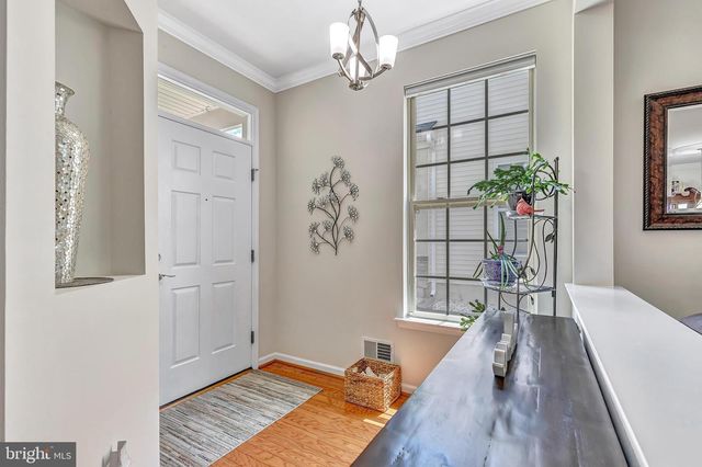 43 WESTPORT DR, Barnegat, NJ 08005