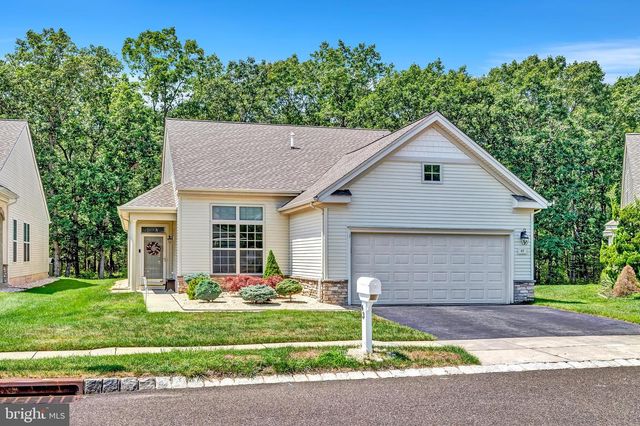 43 WESTPORT DR, Barnegat, NJ 08005