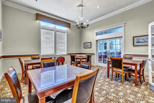 43 WESTPORT DR, Barnegat, NJ 08005