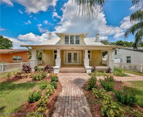 2220 Lakeview Drive, Sebring, FL 33870