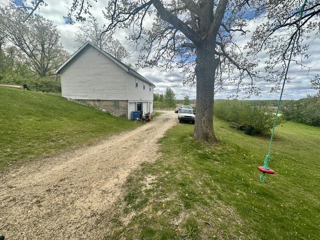 202 Tipperary ROAD, Brooklyn, WI 53521