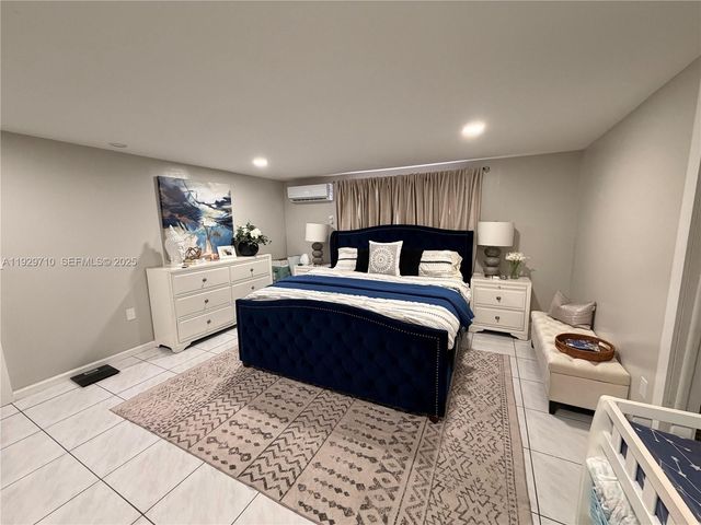 545 NW 136 St, North Miami, FL 33168