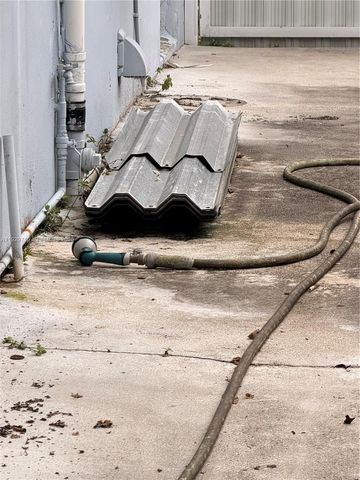 545 NW 136 St, North Miami, FL 33168