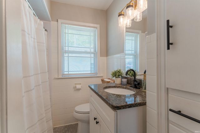 2050 E Walnut Street, Evansville, IN 47714