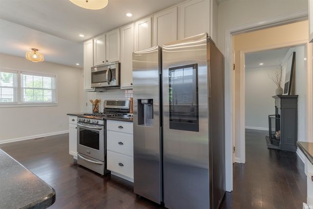 2050 E Walnut Street, Evansville, IN 47714