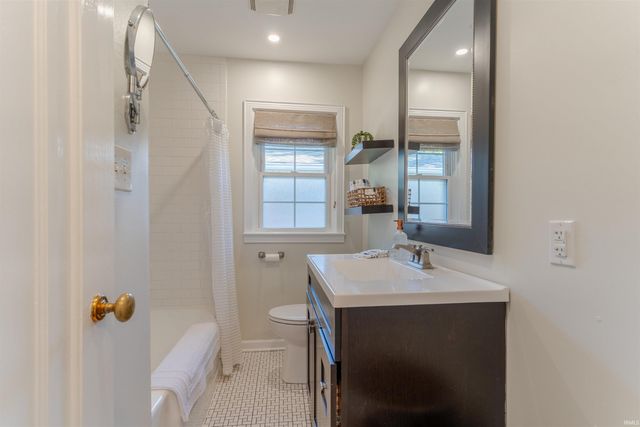 2050 E Walnut Street, Evansville, IN 47714