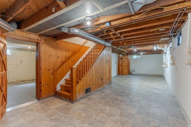 2050 E Walnut Street, Evansville, IN 47714