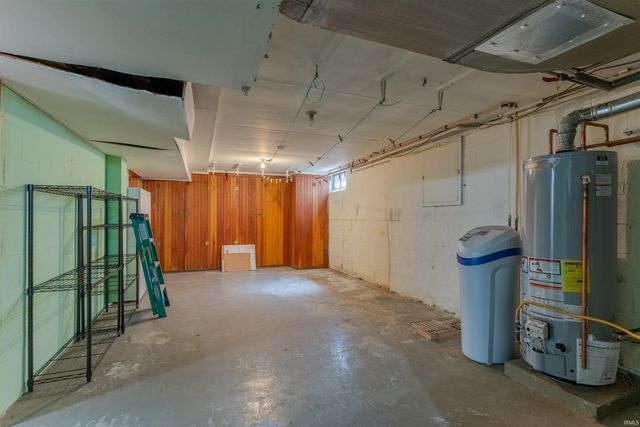 2050 E Walnut Street, Evansville, IN 47714