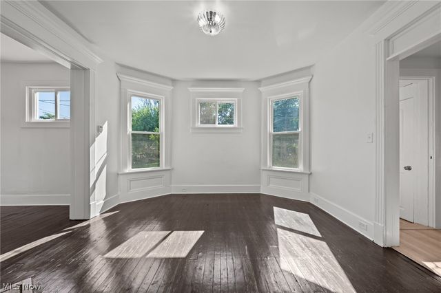 6209 Pear Avenue, Cleveland, OH 44102