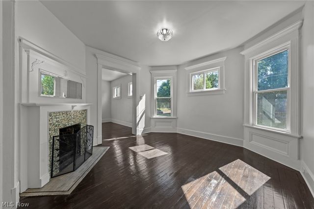 6209 Pear Avenue, Cleveland, OH 44102