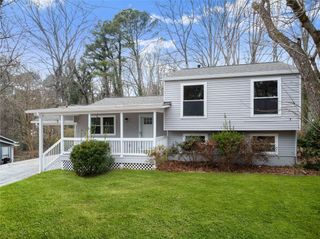 3467 Centerville SW Lane, Snellville, GA 30039