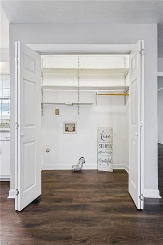 812 Winslow DR, Newport News, VA 23608