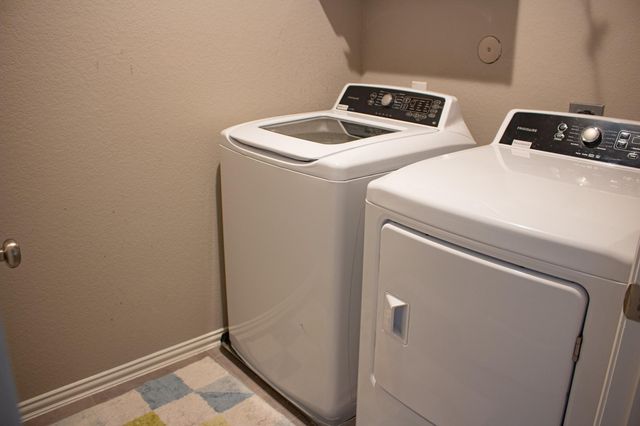 206 Fulton Station Drive, Houston, TX 77009