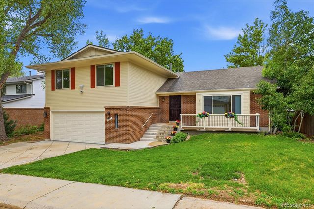 2425 S Ellis Street, Lakewood, CO 80228