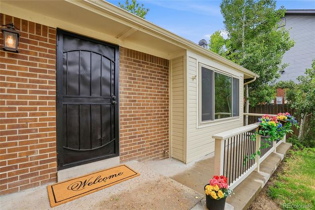 2425 S Ellis Street, Lakewood, CO 80228