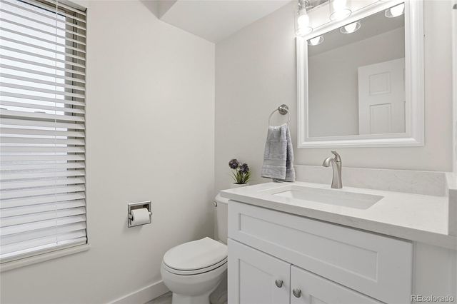 2425 S Ellis Street, Lakewood, CO 80228