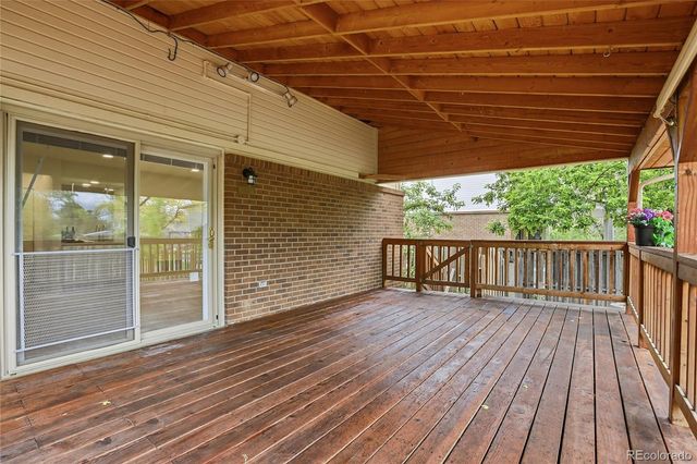 2425 S Ellis Street, Lakewood, CO 80228