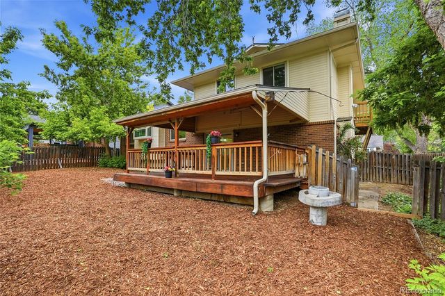 2425 S Ellis Street, Lakewood, CO 80228