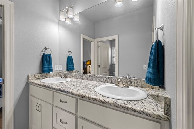 807 Bellmara Circle, Cave Springs, AR 72718