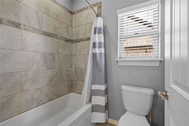 807 Bellmara Circle, Cave Springs, AR 72718