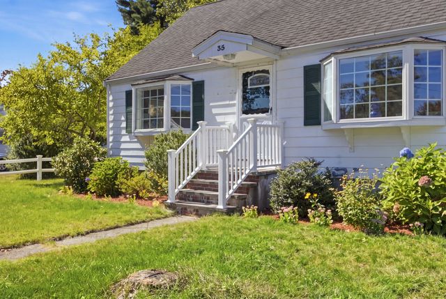 35 Marie St, Tewksbury, MA 01876