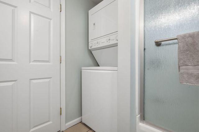 35 Marie St, Tewksbury, MA 01876