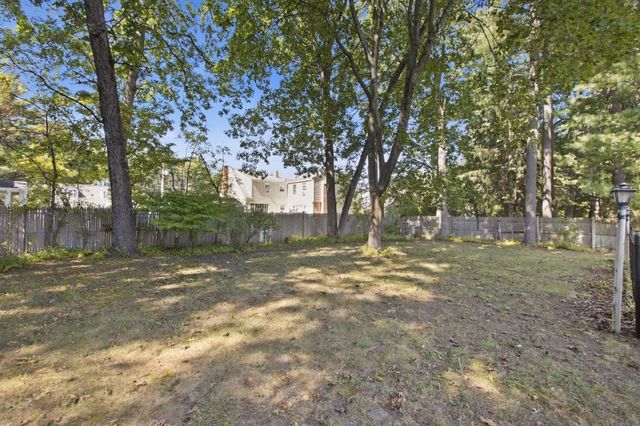 35 Marie St, Tewksbury, MA 01876