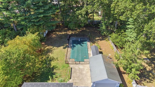 35 Marie St, Tewksbury, MA 01876