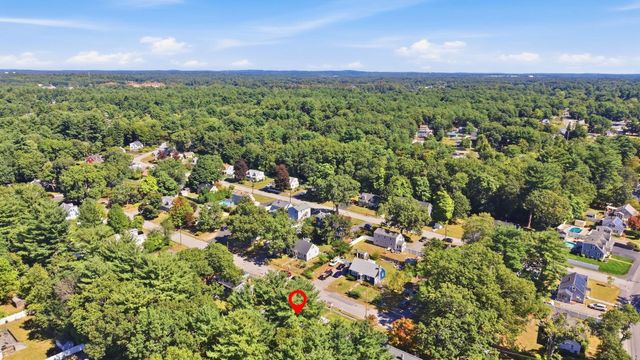 35 Marie St, Tewksbury, MA 01876