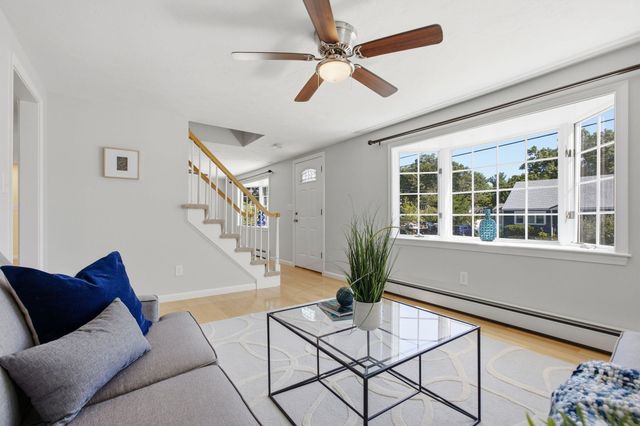 35 Marie St, Tewksbury, MA 01876