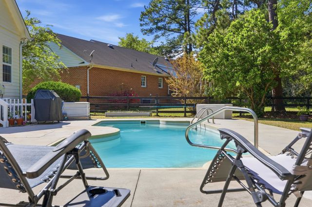 2264 Wedgefield Rd., Georgetown, SC 29440