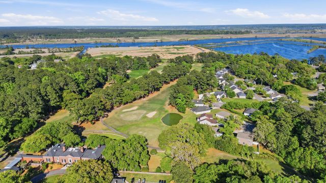 2264 Wedgefield Rd., Georgetown, SC 29440