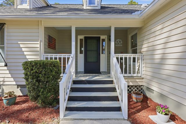 2264 Wedgefield Rd., Georgetown, SC 29440