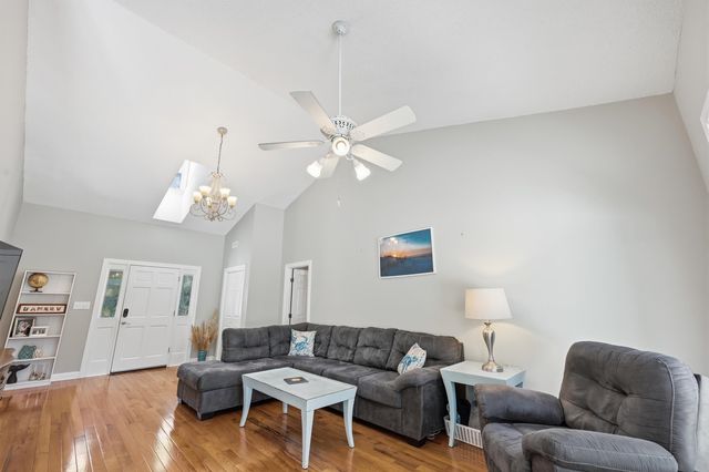 2264 Wedgefield Rd., Georgetown, SC 29440