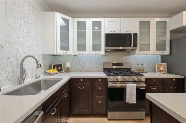 1037 18th Street 9, Santa Monica, CA 90403