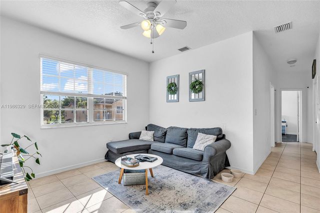 2905 Crestwood Ter 3203, Margate, FL 33063