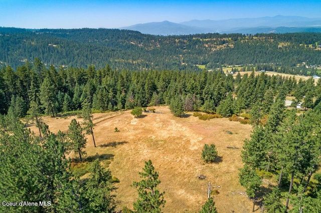 5254 E Mabel Ln, Harrison, ID 83833