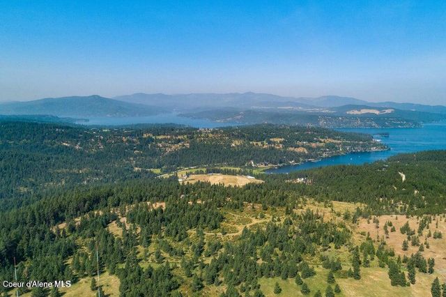 5254 E Mabel Ln, Harrison, ID 83833