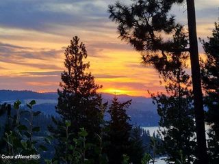 5254 E Mabel Ln, Harrison, ID 83833