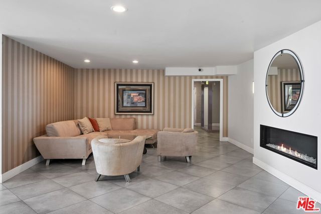 1230 Horn Avenue 201, West Hollywood, CA 90069