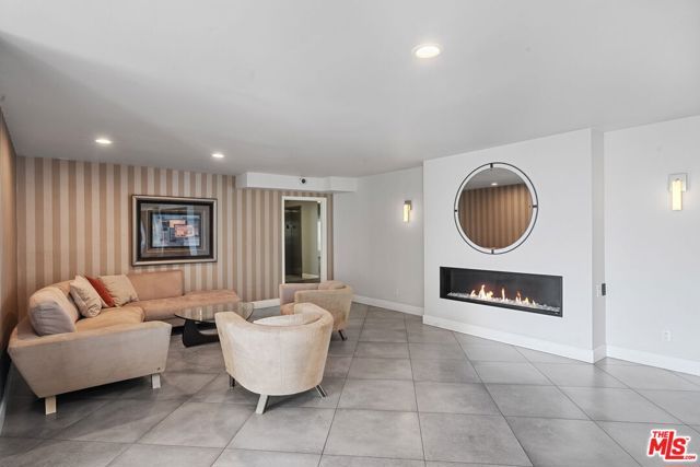 1230 Horn Avenue 201, West Hollywood, CA 90069