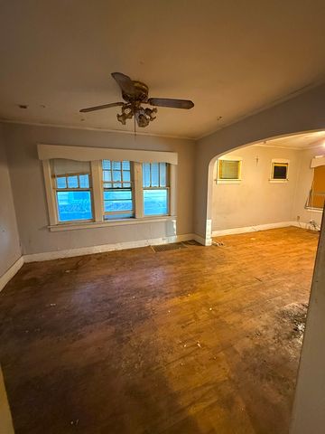 2253 138th Street, Blue Island, IL 60406