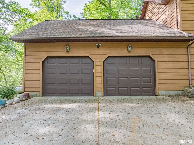 15751 E Tolle Road, Mt Vernon, IL 62864